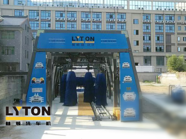 把握全自動洗車機機遇,占據(jù)汽車后市場商機,實現(xiàn)多元化、差異化競爭,提升油品銷量
