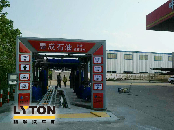 南京洗車機(jī)生產(chǎn)廠家給大家?guī)韼c(diǎn)關(guān)于寒冬全自動(dòng)洗車機(jī)保養(yǎng)注意事項(xiàng)